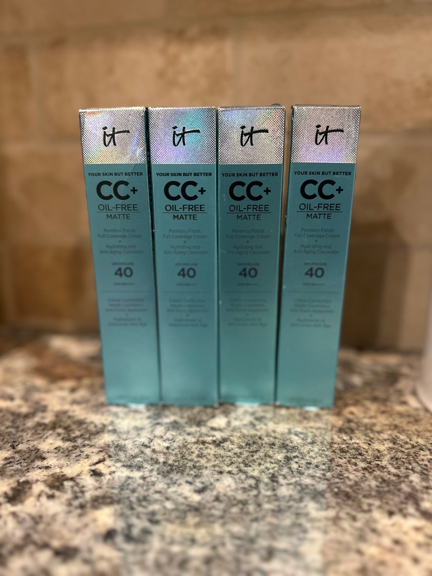 IT Cosmetics CC+ Oil Free Matte Cream